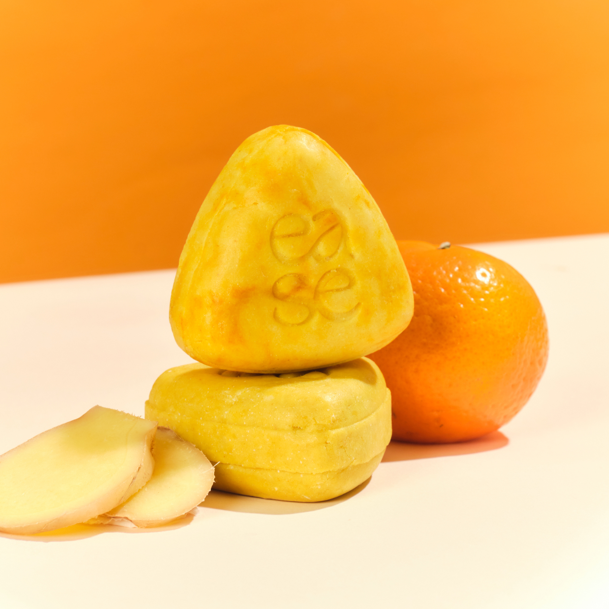 Ginger Mandarin Strengthening Shampoo Bar